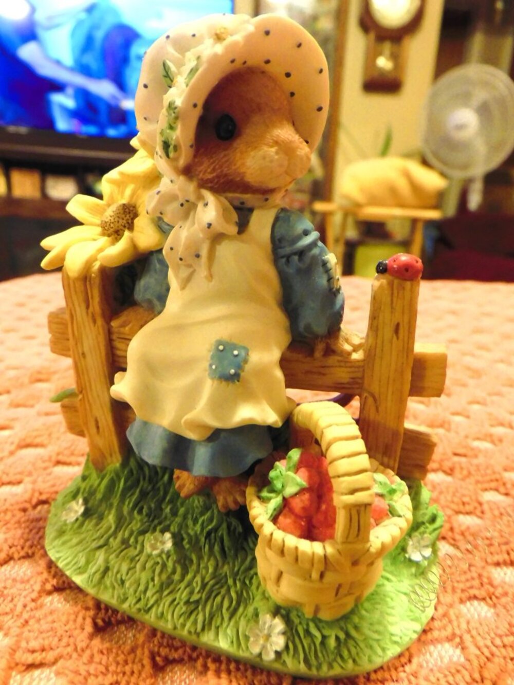 ENESCO - MOUSE TAILS -  "LADY BUG, LADY BUG - FLY AWAY HOME"  LADYBUG FIGURINE